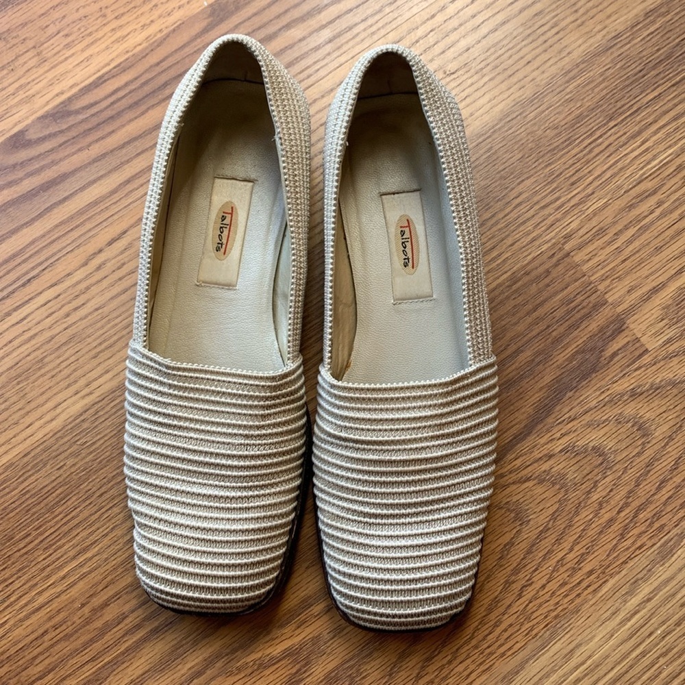 Talbots Loafers Women’s Shoes Size 8.5 Chic Flats Formal Vintage Shoe Cream